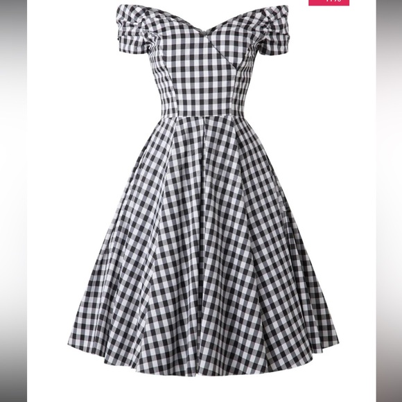 Elegant Black and White Swing Dress - Picture 1 of 3
